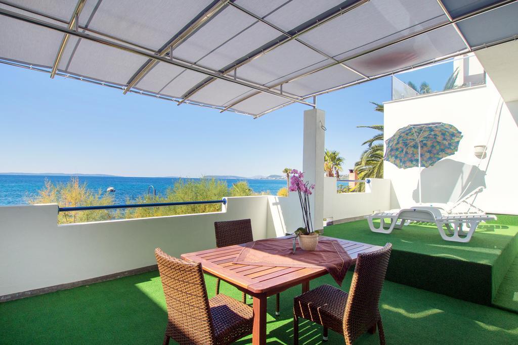 Beach Guesthouse Mediteran Podstrana Oda fotoğraf